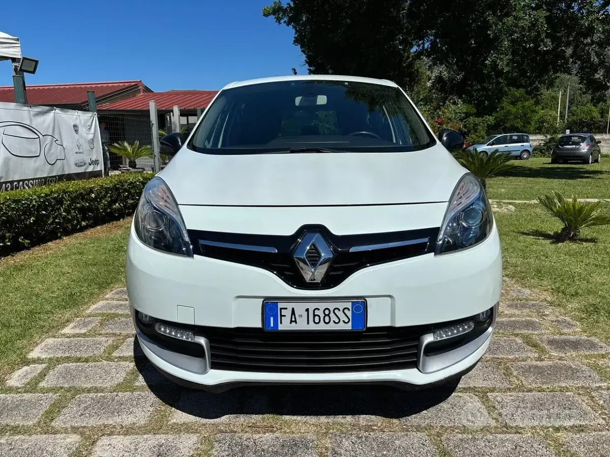 Usata Renault Scenic E-Tech LIMITED 95 CV (69 kW) 2015 Bianco Monovolume