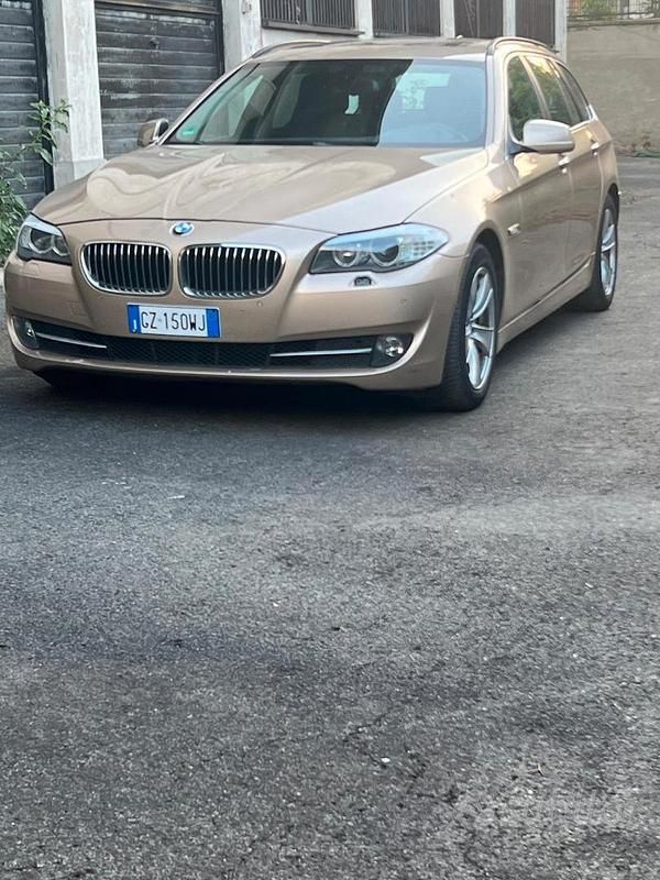 Usata BMW 525 Sport Line 210 CV (154 kW) 2011 Station wagon
