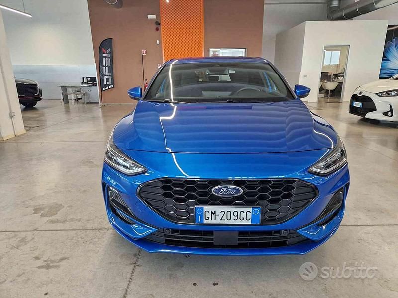 Usata Ford Focus ST 125 CV (91 kW) 2023 Blu Berlina
