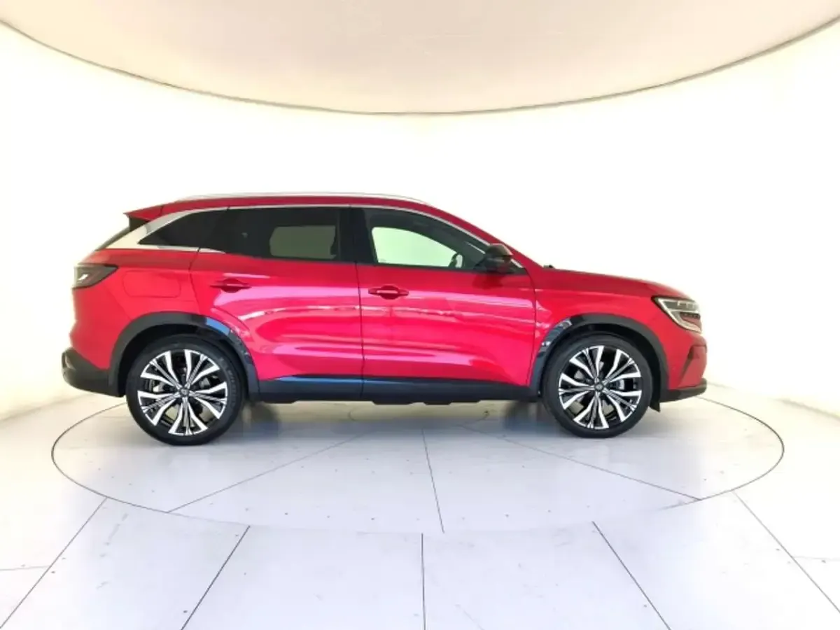 Usata Renault Austral Iconic 131 CV (96 kW) 2023 Rosso passion SUV