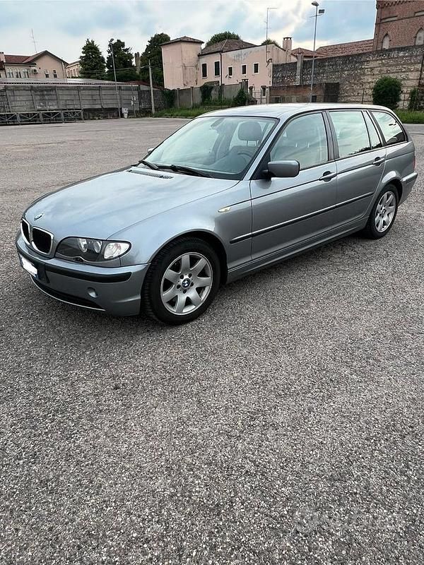 Usata BMW 320 150 CV (110 kW) 2004 Grigio Station wagon