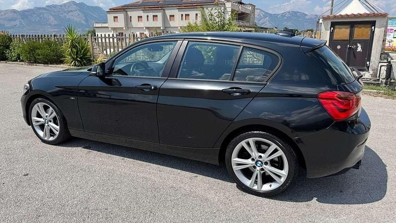 Nero Usata 2015 BMW 120 Sport Line Due volumi | 10.900 € (Buon prezzo) - Immagine 1/4