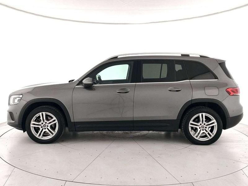 Usata Mercedes GLB200 Business 150 CV (110 kW) 2022 Argento SUV
