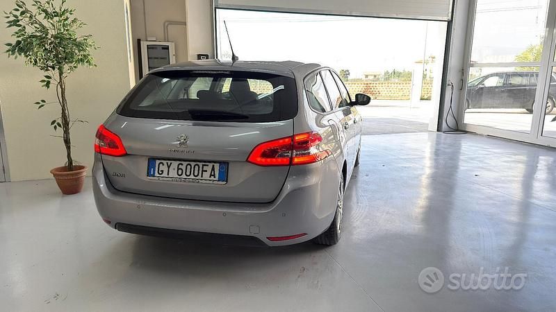 Usata Peugeot 308 Allure 131 CV (96 kW) 2019 Grigio Station wagon
