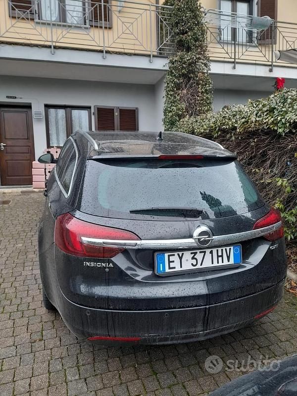 Usata Opel Insignia Business 163 CV (119 kW) 2015 Nero Station wagon
