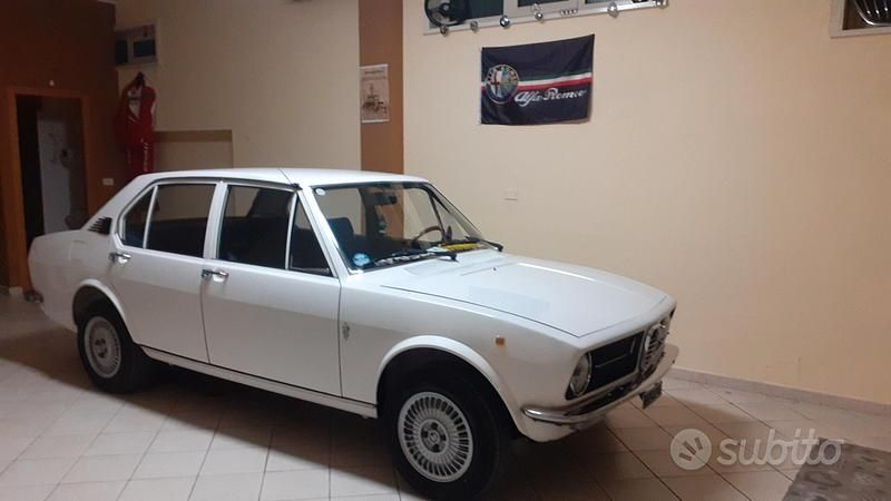 Usata Alfa Romeo Alfetta 116 CV (85 kW) 1970 Bianco Berlina