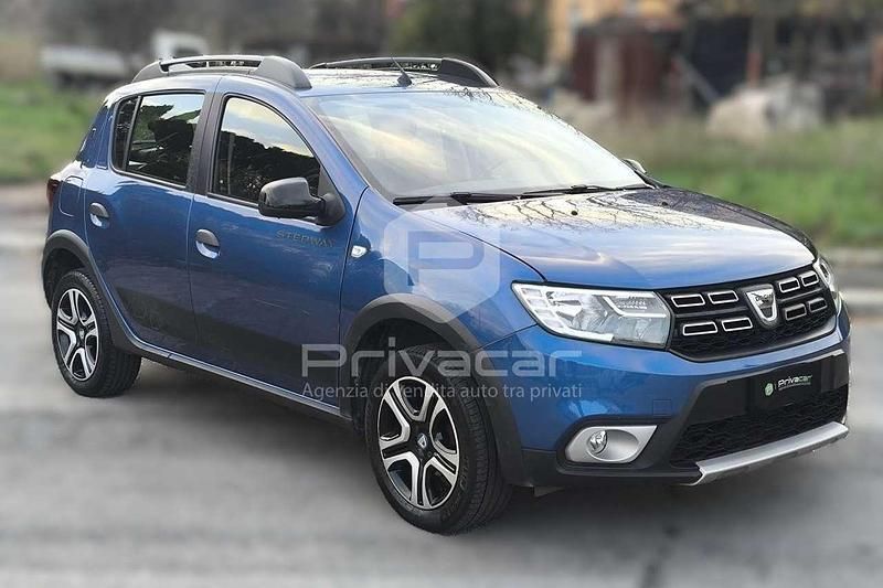 Usata Dacia Sandero Anniversary 101 CV (74 kW) 2020 Blu SUV