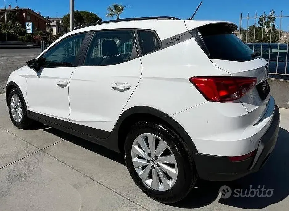 Usata Seat Arona Style 95 CV (69 kW) 2022 Bianco SUV