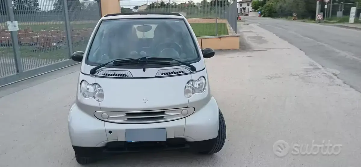 Usata Smart ForTwo Cabrio 61 CV (44 kW) 2006 Grigio Cabrio