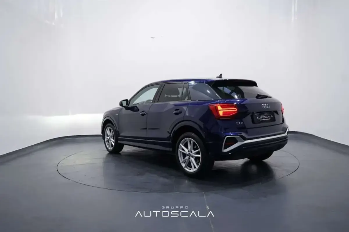 Usata Audi Q2 S-Line 150 CV (110 kW) 2024 Blu navarra SUV