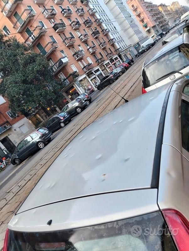 Usata Fiat Punto Dynamic 60 CV (44 kW) 2006 Grigio Berlina