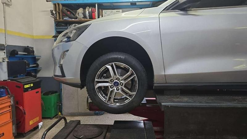 Usata Ford Focus Business Edition 120 CV (88 kW) 2020 Station wagon