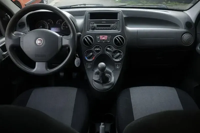 Usata Fiat Panda Active 75 CV (55 kW) 2010 Rosso Utilitaria