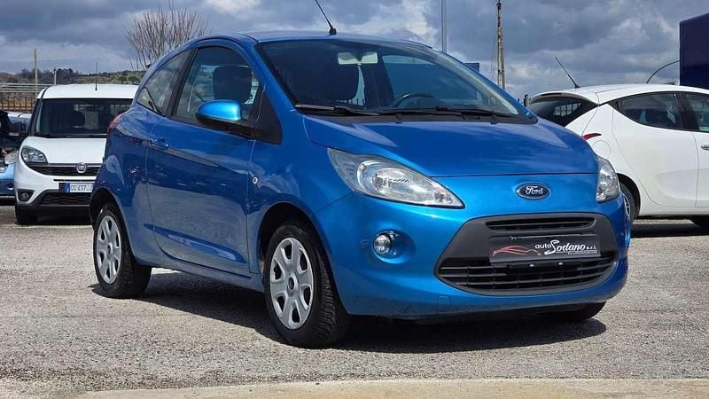 Usata Ford Ka 75 CV (55 kW) 2012 Blu/azzurro Utilitaria
