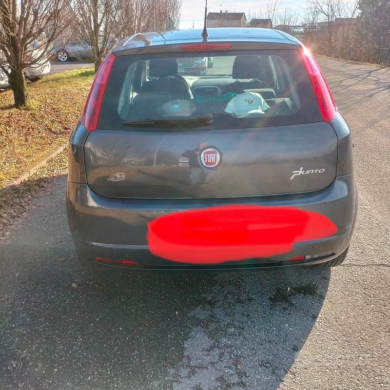 Usata Fiat Grande Punto 65 CV (47 kW) 2010 Nero Utilitaria