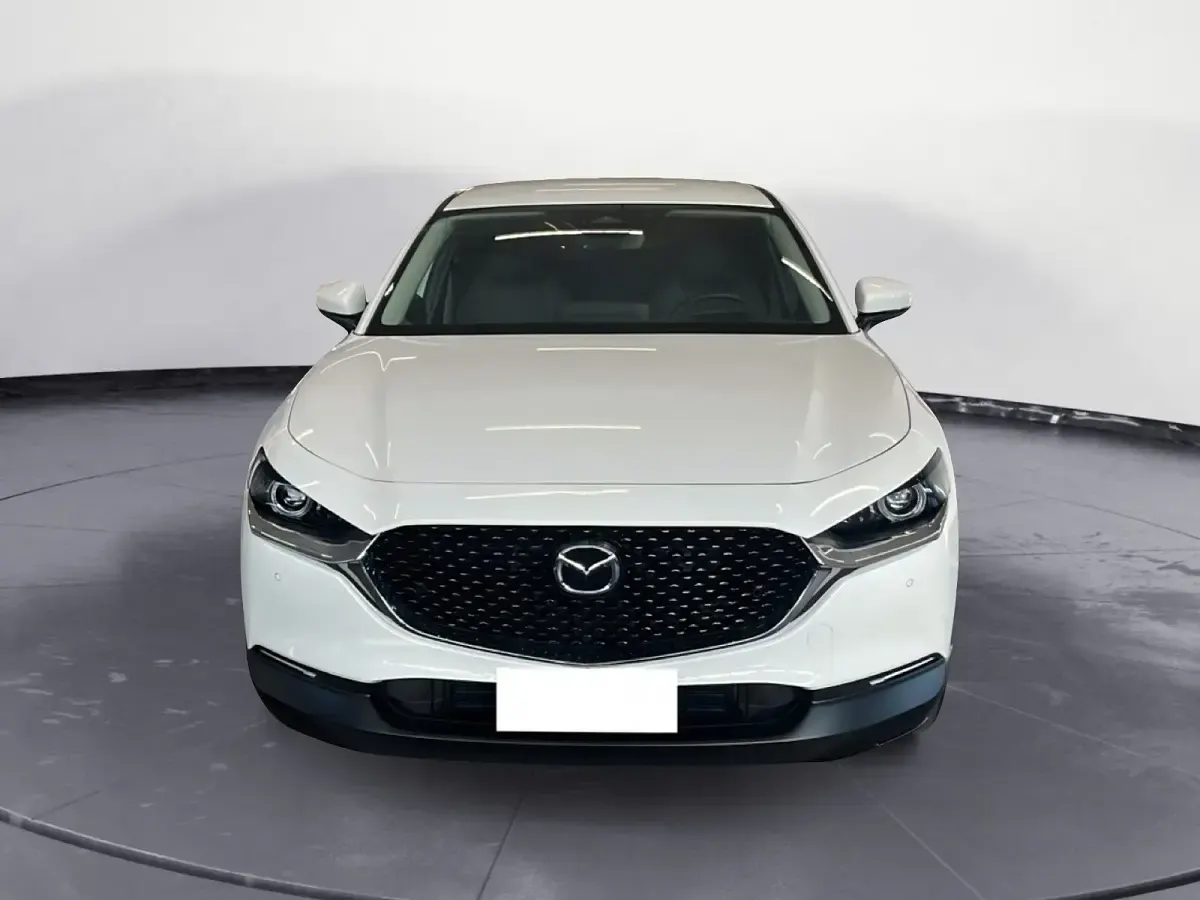 Begagnad Mazda CX-30 Center-Line 140 HK (102 kW) 2025 Vit SUV