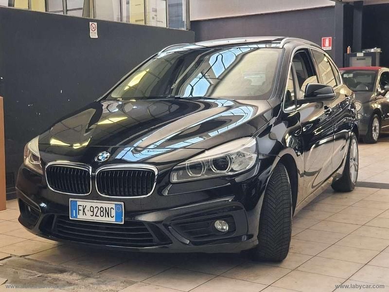 Usata BMW 218 Active Tourer Luxury Line 150 CV (110 kW) 2017 Nero Monovolume