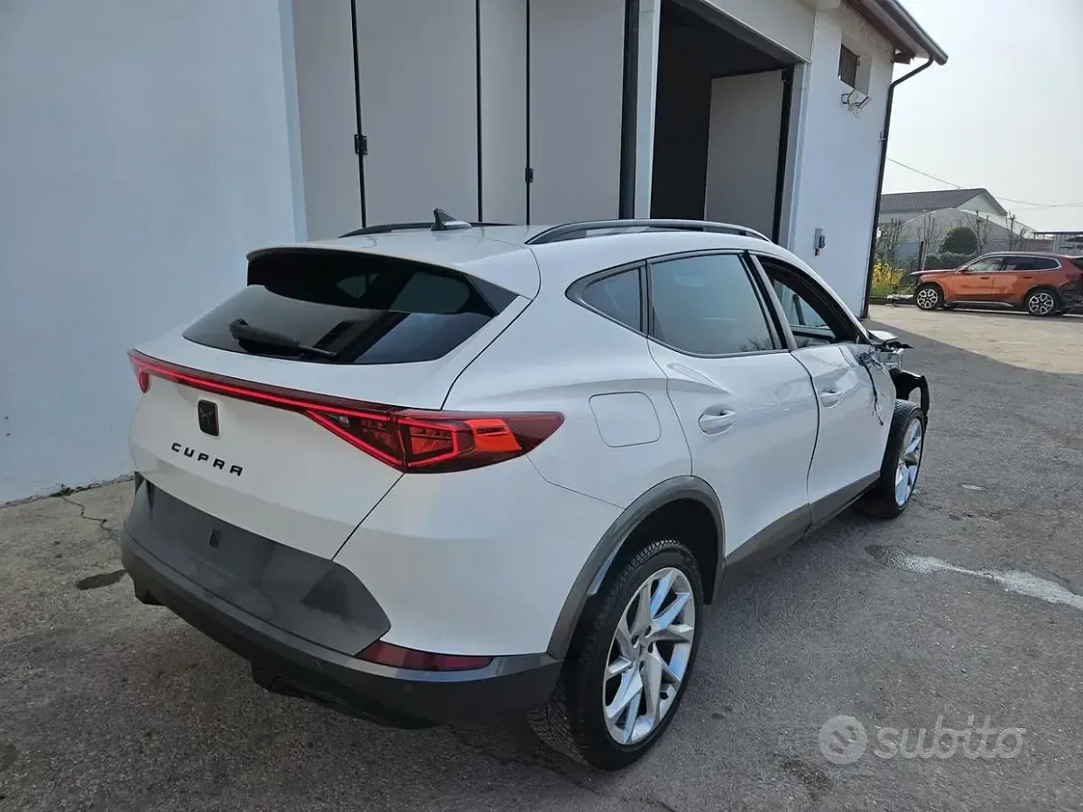 Usata Cupra Formentor 150 CV (110 kW) 2024 Bianco SUV