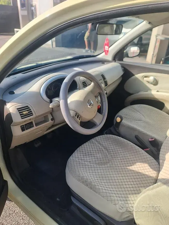 Usata Nissan Micra 86 CV (63 kW) 2006 Giallo Utilitaria