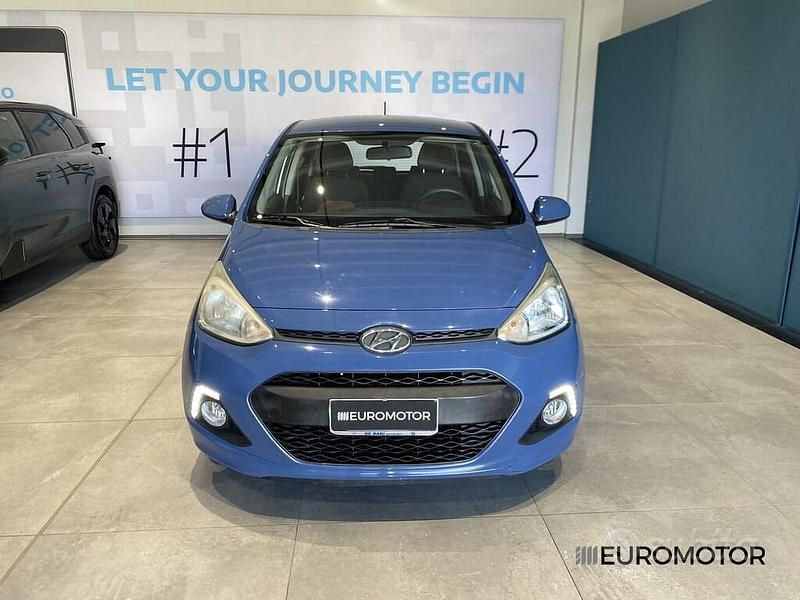 Usata Hyundai i10 67 CV (49 kW) 2015 Blu Utilitaria