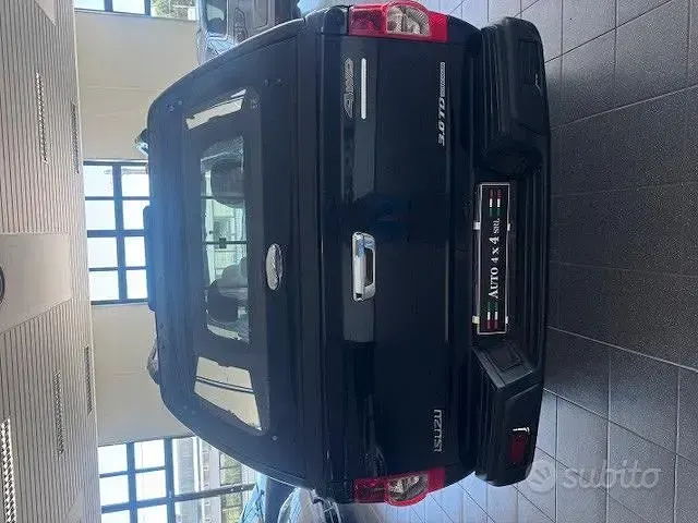 Usata Isuzu D-Max 163 CV (119 kW) 2009 Nero Pick-up