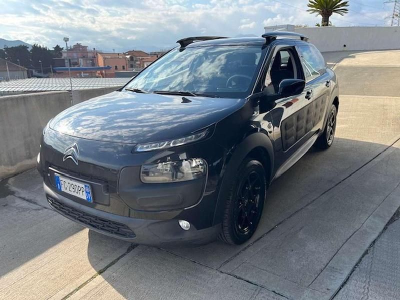 Usata Citroën C4 Feel 99 CV (72 kW) 2016 Nero SUV