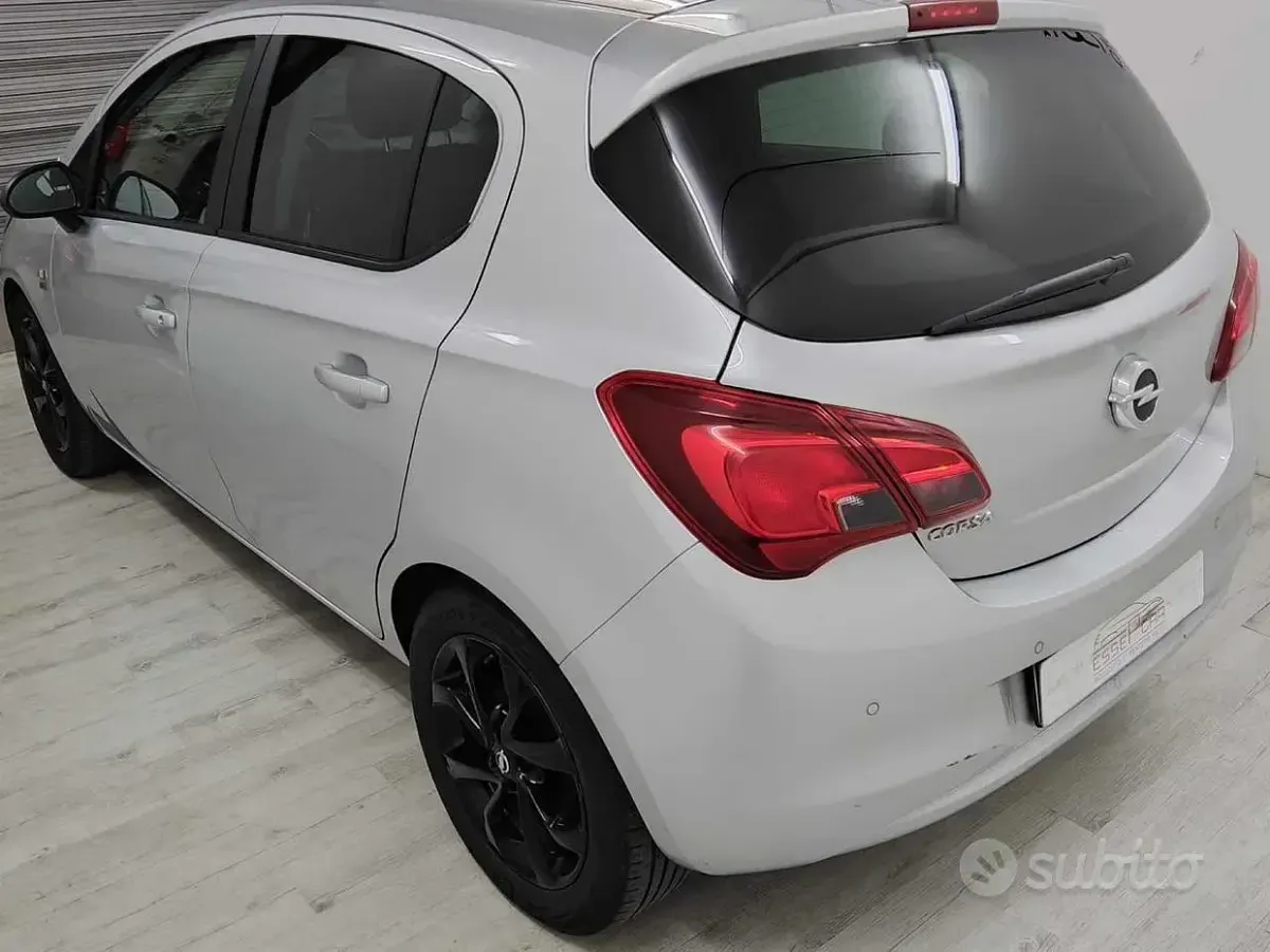 Usata Opel Corsa 75 CV (55 kW) 2019 Grigio Utilitaria
