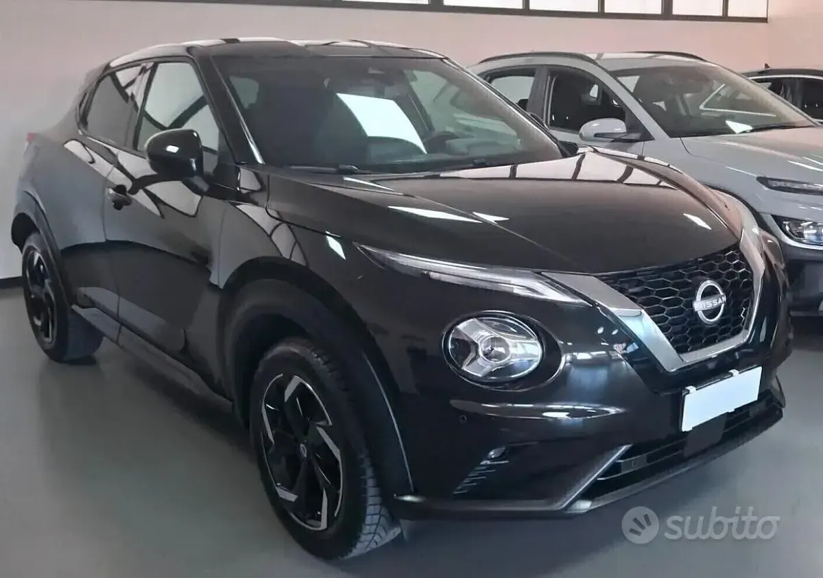 Usata Nissan Juke N-Connecta 114 CV (83 kW) 2023 Nero SUV