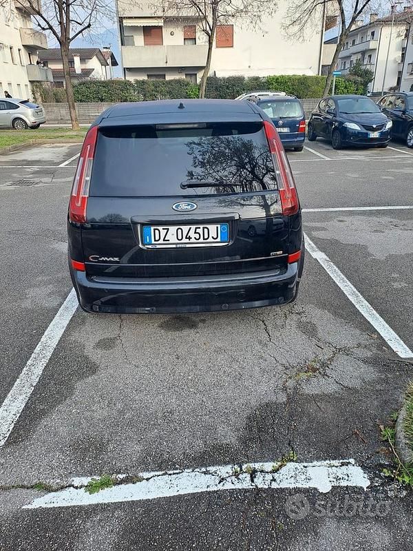 Usata Ford C-MAX Titanium 90 CV (66 kW) 2007 Nero Monovolume