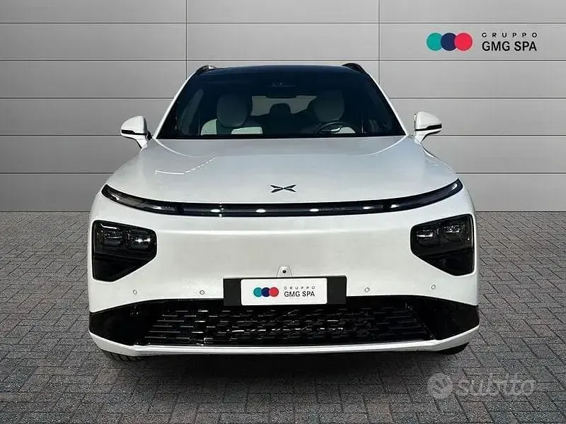 Usata XPENG G9 230 kW (313 CV) 2025 Bianco SUV
