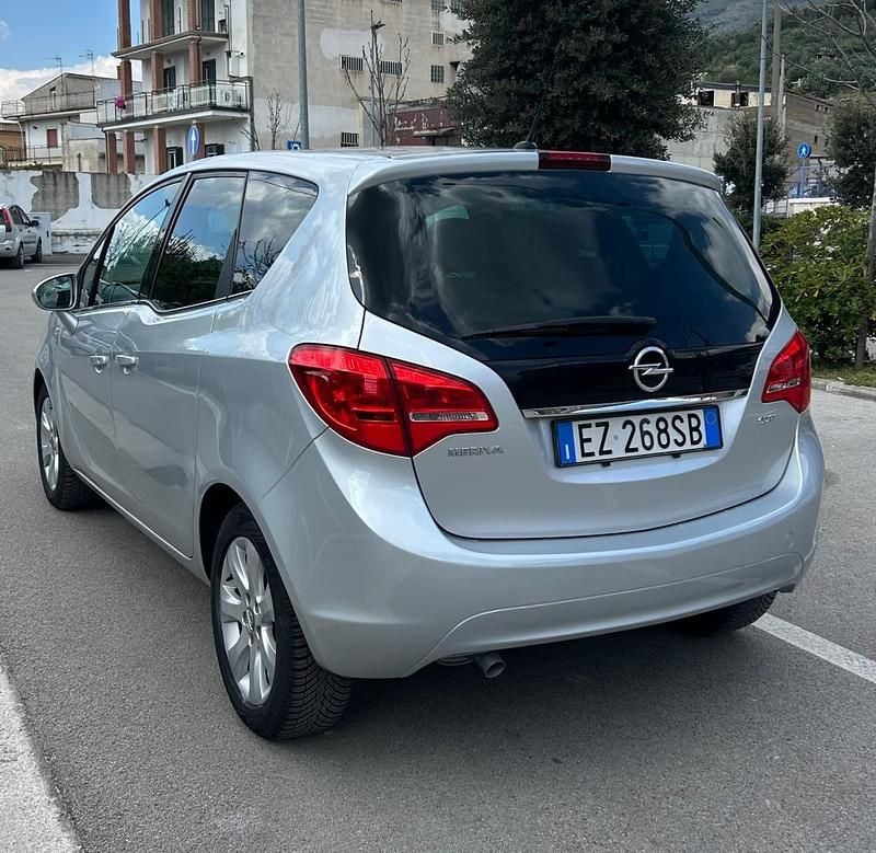 Usata Opel Meriva Cosmo 95 CV (69 kW) 2015 Grigio Monovolume
