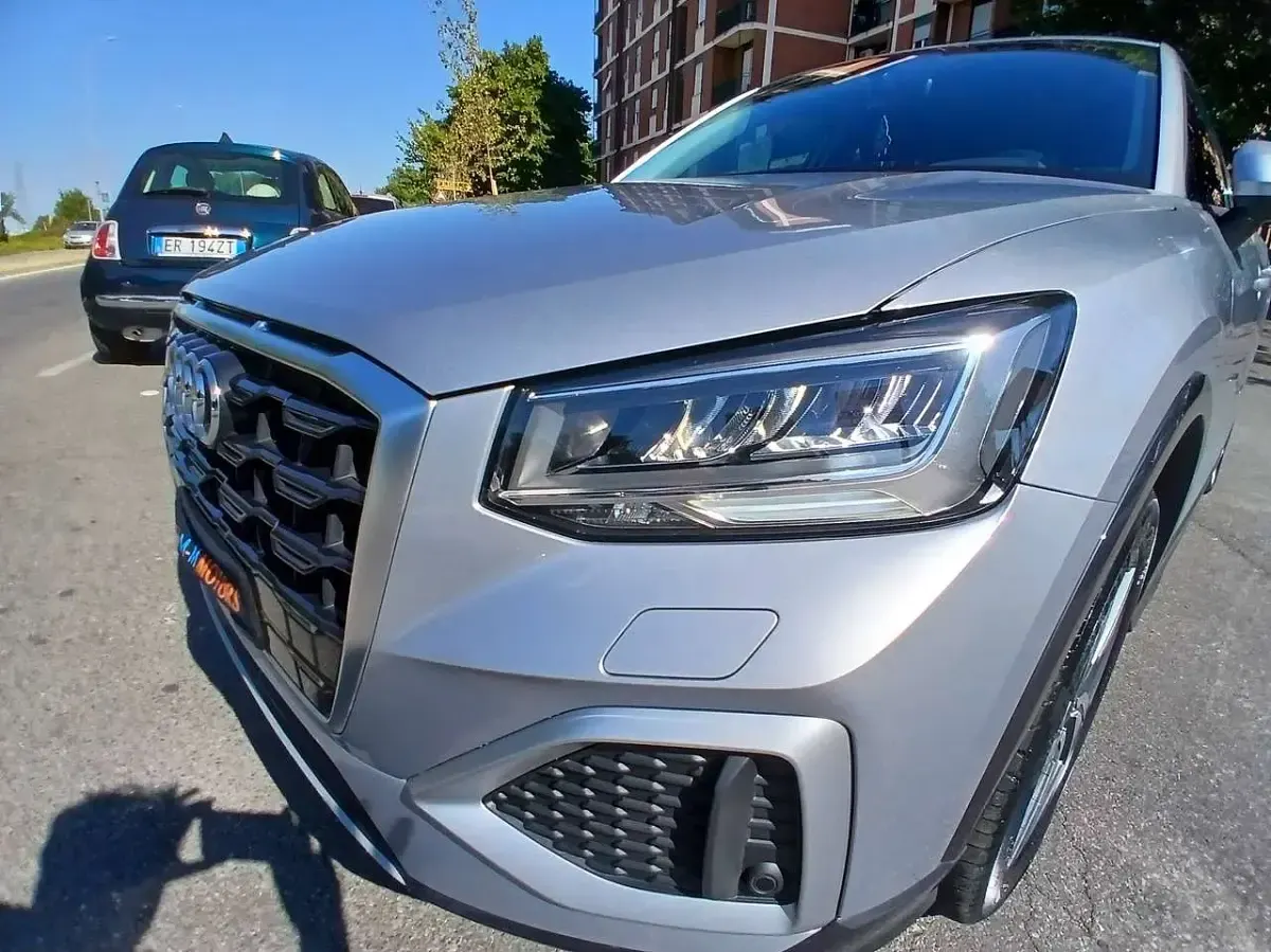 Usata Audi Q2 Ambiente 110 CV (80 kW) 2022 Argento SUV