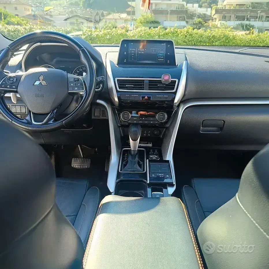 Usata Mitsubishi Eclipse Cross 148 CV (108 kW) 2019 Bianco SUV