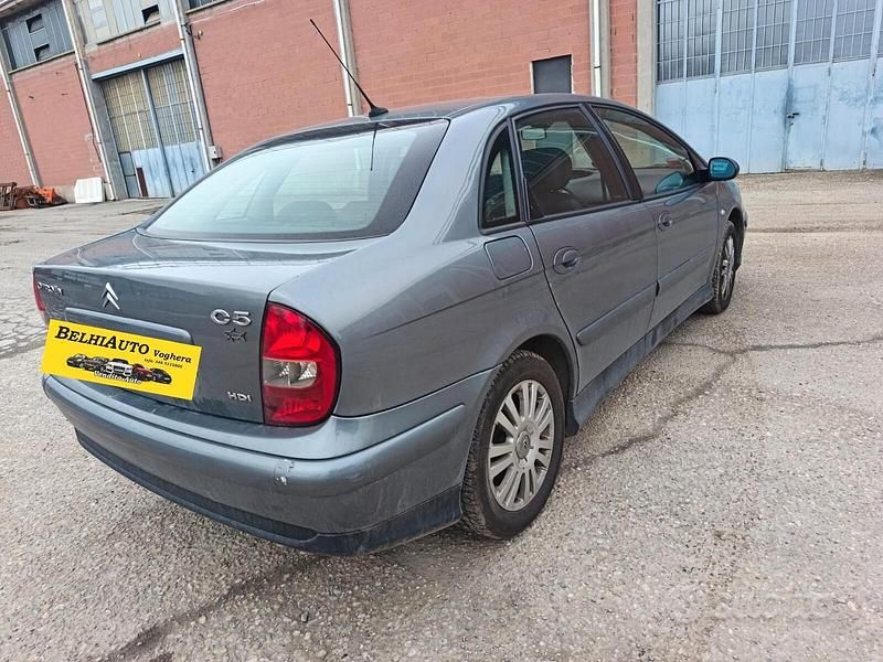 Usata Citroën C5 109 CV (80 kW) 2005 Grigio Berlina