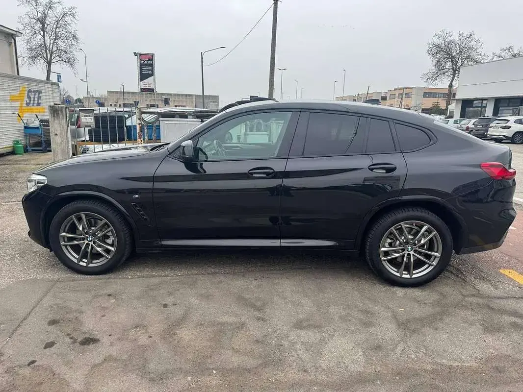 Usata BMW X4 M Sport 190 CV (139 kW) 2021 Nero SUV