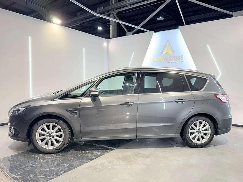 Usata Ford S-MAX Titanium 179 CV (131 kW) 2016 Grigio Monovolume