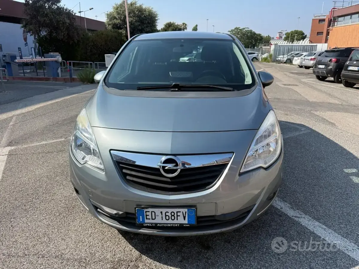 Usata Opel Meriva Enjoy 90 CV (66 kW) 2010 Grigio Monovolume