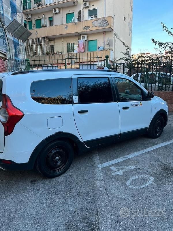 Usata Dacia Lodgy 116 CV (85 kW) 2019 Monovolume
