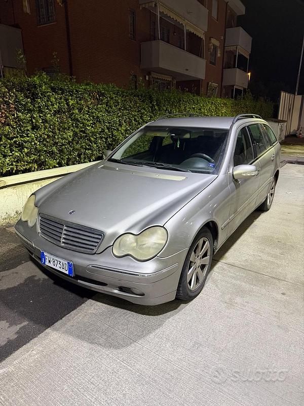 Usata Mercedes C270 129 CV (94 kW) 2004 Station wagon