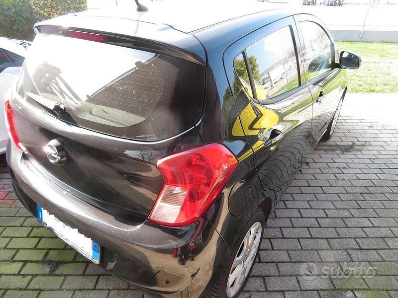 Usata Opel Karl Cosmo 75 CV (55 kW) 2016 Nero Utilitaria