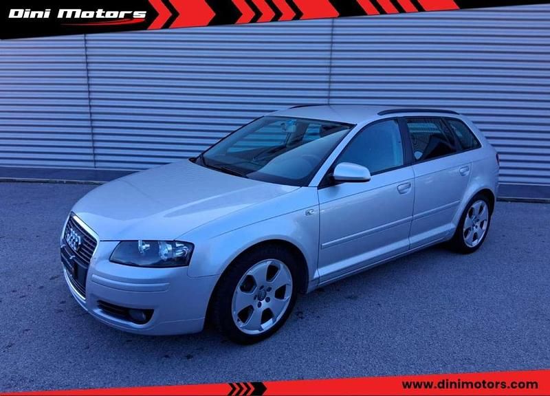Argento Usata 2007 Audi A3 Sportback Ambition Due volumi | 7600 € - Immagine 1/4