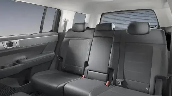 Nuova Hyundai Santa Fe 2025 Earthy brass matt SUV