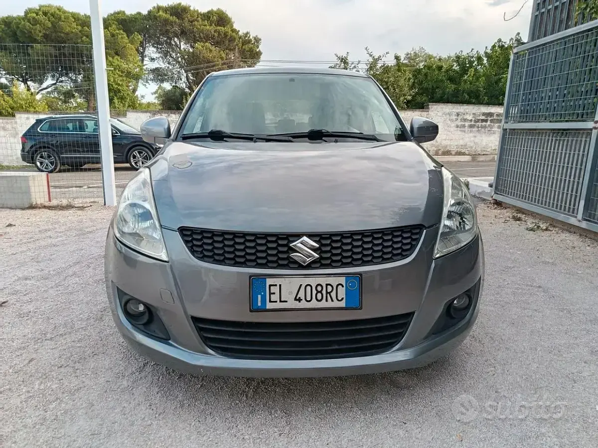 Usata Suzuki Swift GL 75 CV (55 kW) 2012 Grigio Utilitaria