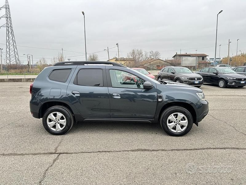 Usata Dacia Duster Comfort 115 CV (84 kW) 2021 Grigio SUV