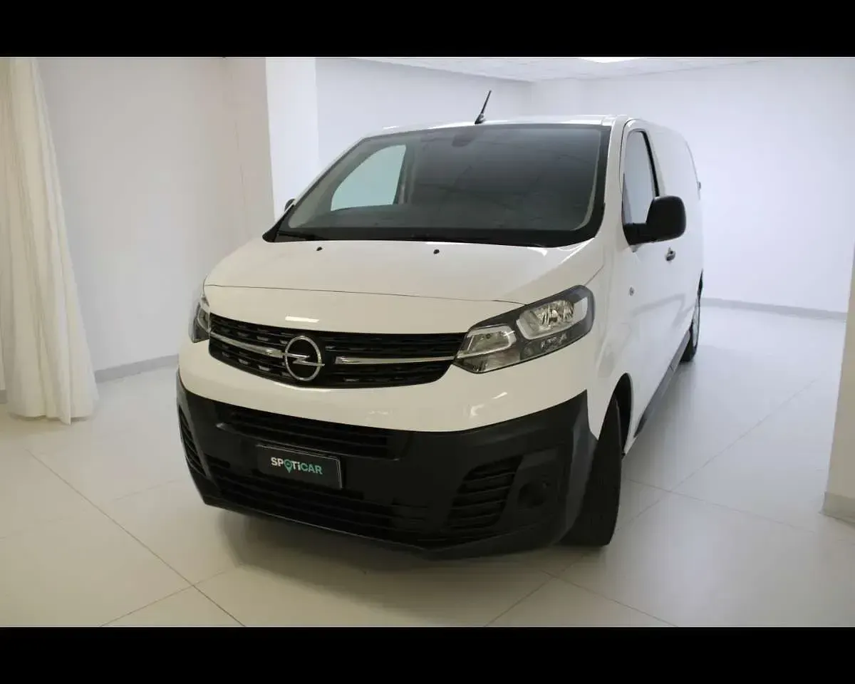 Usata Opel Vivaro Enjoy 102 CV (75 kW) 2022 Artik white Monovolume