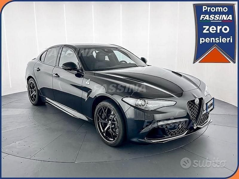 Usata Alfa Romeo Giulia Quadrifoglio 519 CV (381 kW) 2023 Nero Berlina