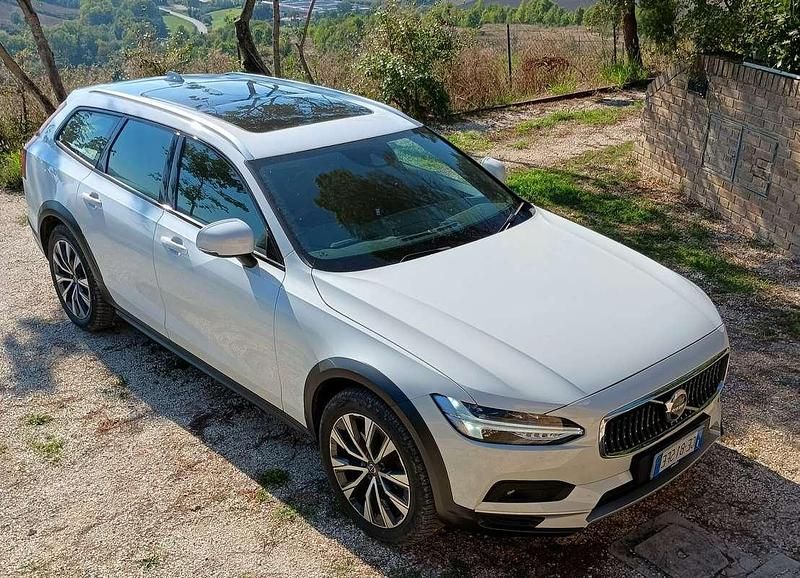 Usata Volvo V90 CC Business Edition 197 CV (144 kW) 2021 Bianco Station wagon