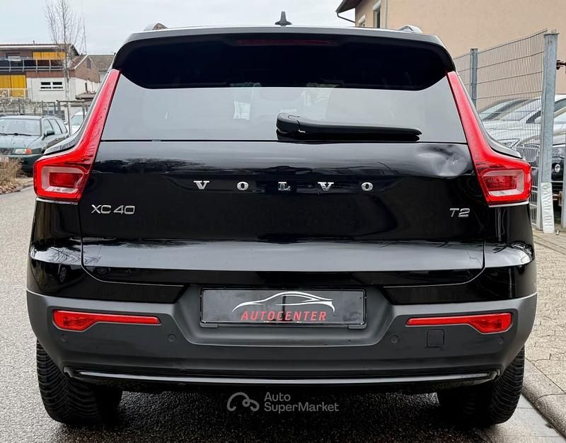 Usata Volvo XC40 Plus 129 CV (94 kW) 2023 Nero SUV