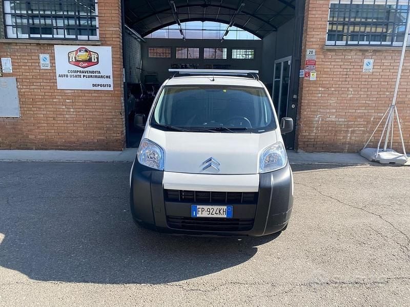 Bianco Usata 2018 Citroën Nemo Furgone | 5950 € (Buon prezzo) - Immagine 1/4