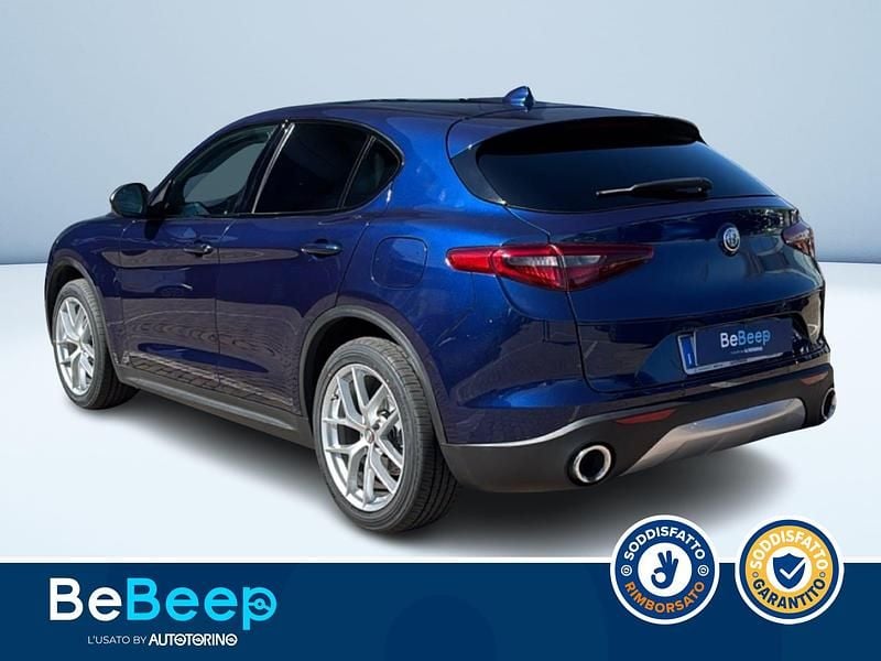 Usata Alfa Romeo Stelvio Executive 210 CV (154 kW) 2018 Blu metallizzato SUV